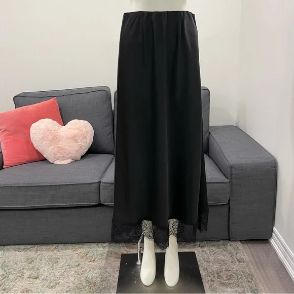 NWT KAFFE KAhilda Skirt Size Medium (Danish 38) Silky Black with Lace Trim - Picture 4 of 16